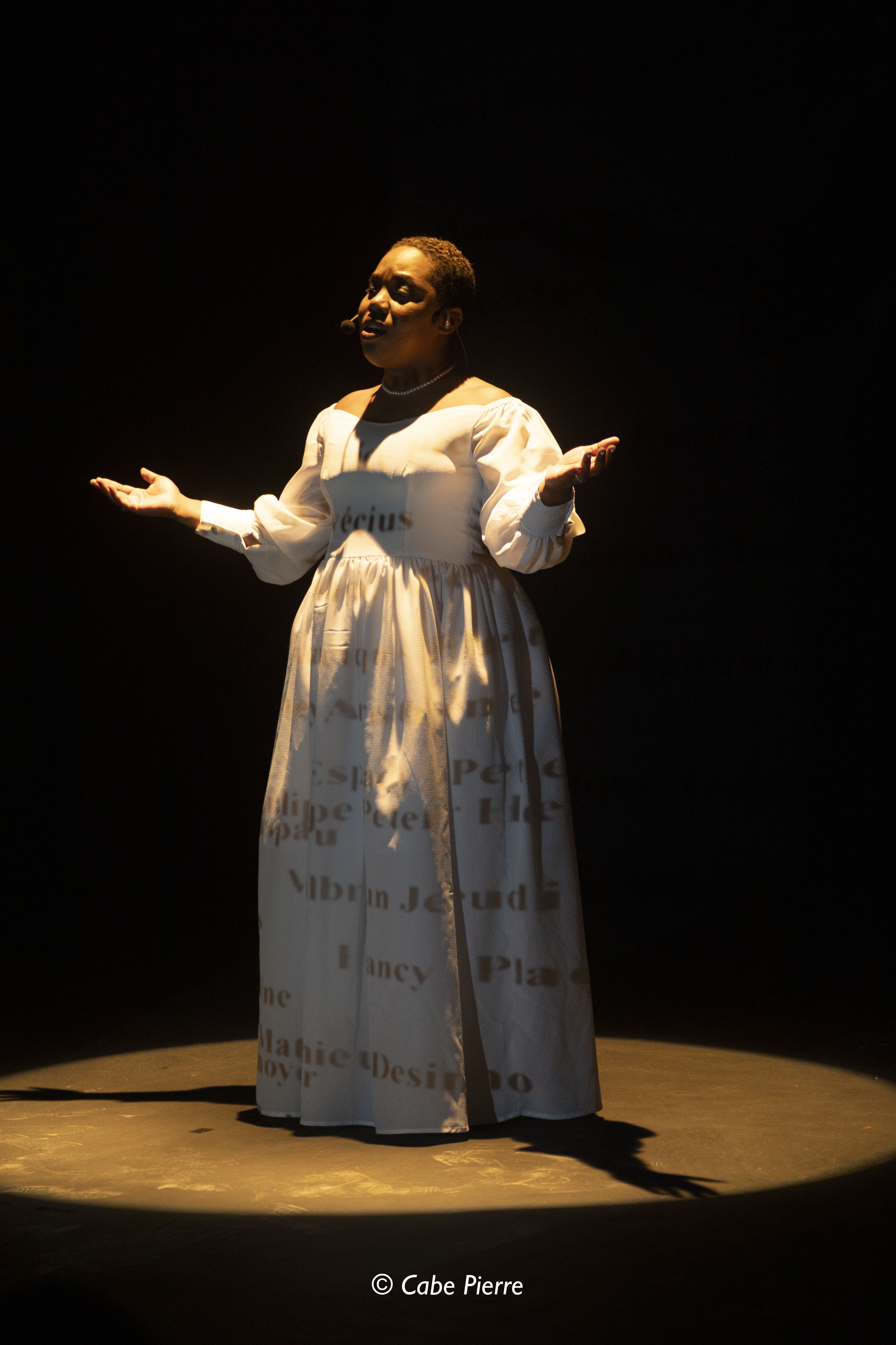 Vanessa Jeudi photo Cabe Pierre